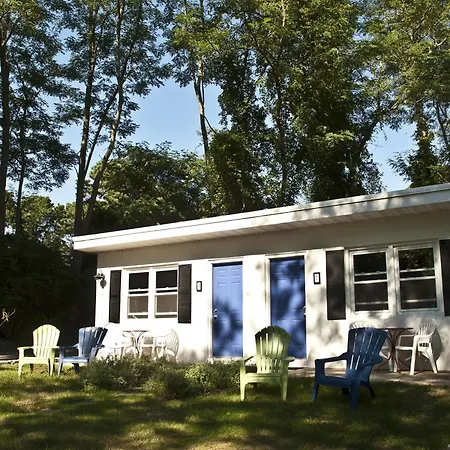The Easterner Motel